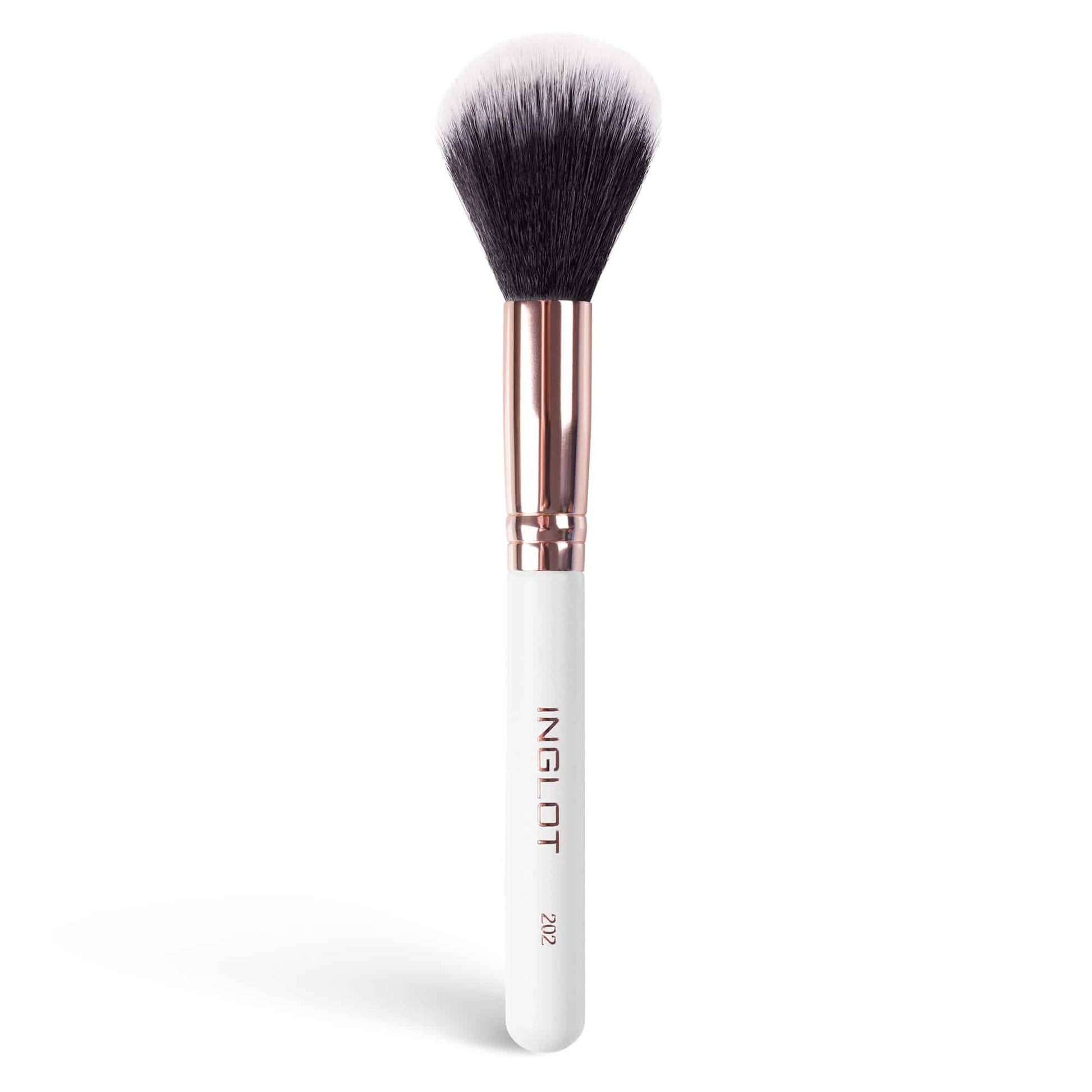 Inglot brush 202